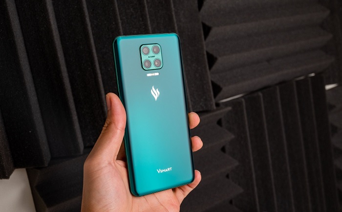 Vsmart Aris Pro sở hữu thiết kế nguyên khối cao cấp và chắc chắn