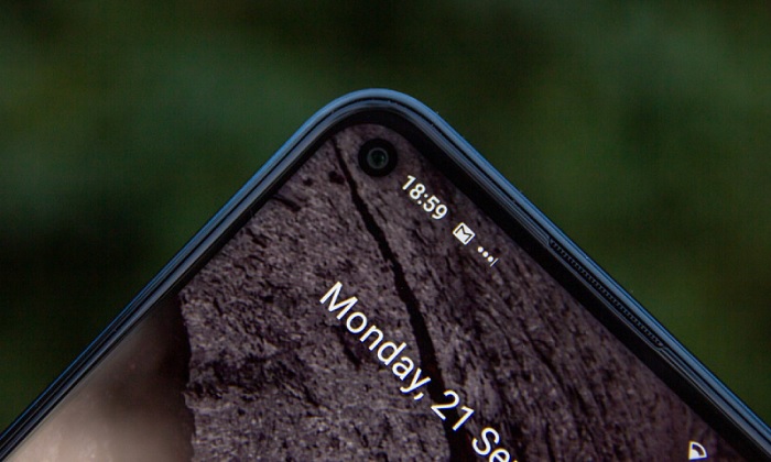 Nokia 8.3 sở hữu màn hình "đục lỗ" IPS LCD rộng 6.81 inch