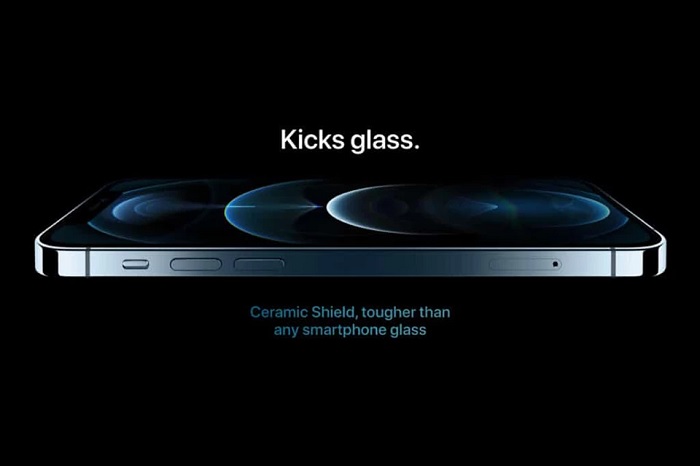 iPhone 12 Pro Max được trang bị mặt trước và mặt sau kính cường lực Kicks glass cho độ cứng rất cao. Tuy nhiên, đây chưa phải lý do thuyết phục để nâng cấp lên iPhone 12 Pro Max