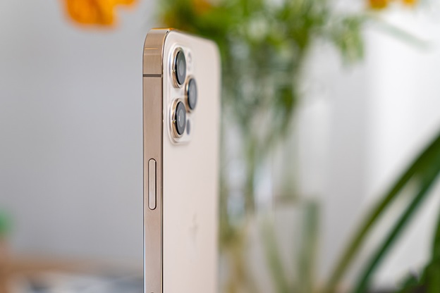 iPhone 12 Pro Max có camera chụp đêm tốt hơn