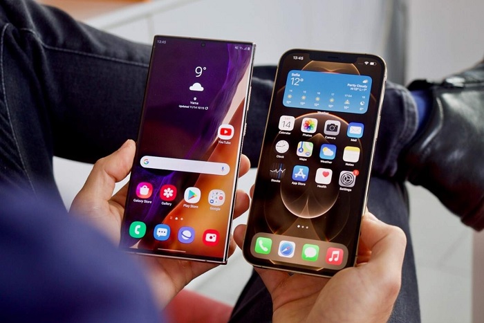 Note20 Ultra chạy chip Exynos 990, RAM 12GB, ROM 256GB đạt điểm đa nhân 2.773 điểm. Trong khi 12 Pro Max chạy chip A14 Bionic, RAM 6GB nhưng lại đạt điểm đa nhân 4.349 điểm