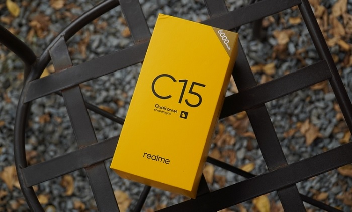Cận cảnh hộp đựng của Realme C15