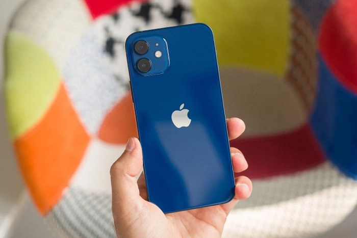 iPhone 12 được trang bị hai camera sau