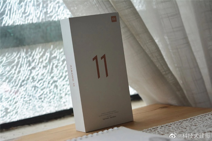 Mở hộp Xiaomi Mi 11