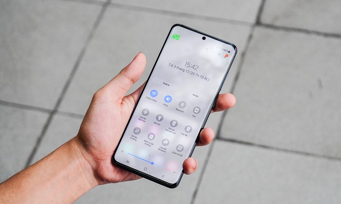 Giao diện thanh thông báo sau khi nâng cấp lên OneUI 3.0