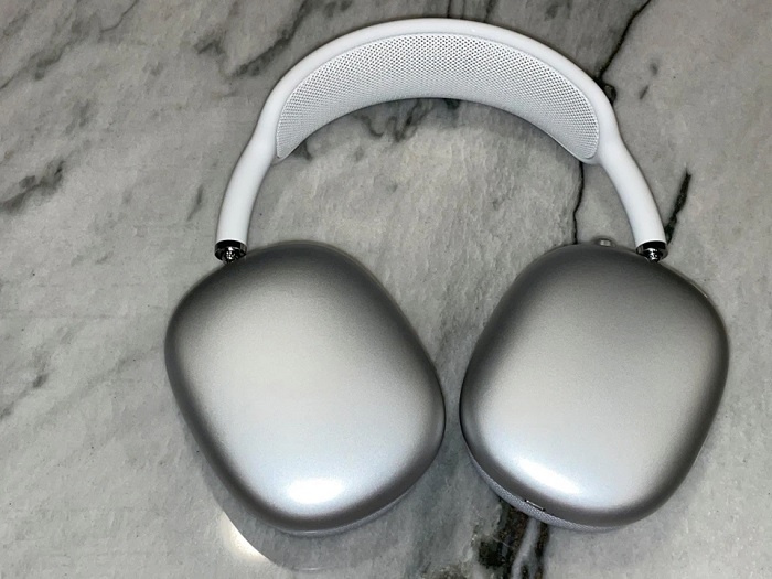 Tai nghe over-ear đầu tiên của Apple