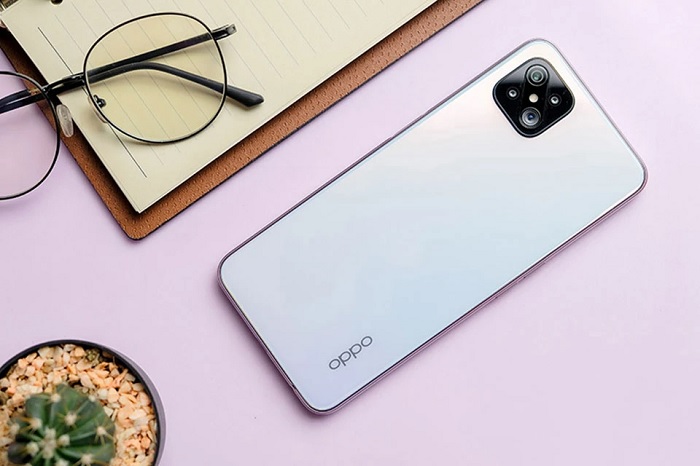 Mặt lưng của OPPO Reno4 Z 5G