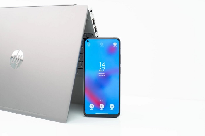 Reno5 Pro 5G hỗ trợ sạc nhanh lên đến 65W