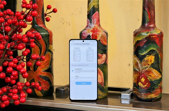 Galaxy S21 Series đều sở hữu màn hình cao cấp Dynamic AMOLED 2X, hỗ trợ công nghệ HDR10+ và tần số quét lên đến 120Hz, giúp hiển thị nội dung tốt nhất hiện nay