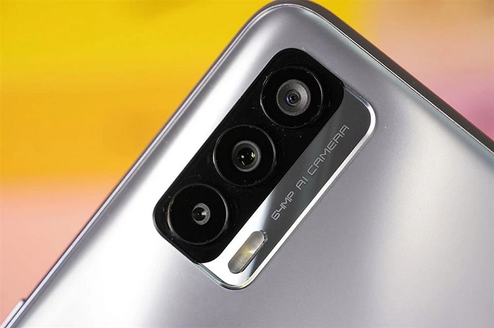 Cận cảnh camera sau của Realme V15 5G