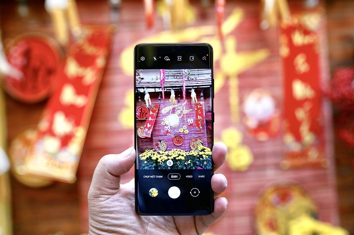 Tính năng Đề xuất chụp sẽ hướng dẫn người dùng cách canh bố cục đẹp cho từng cảnh vật khác nhau