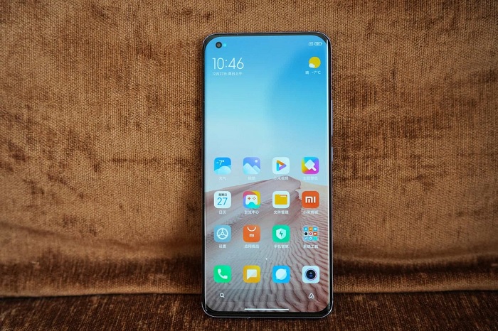 Xiaomi Mi 11 lại có chất lượng màn hình hiển thị tốt hơn độ phân giải Quad-HD+