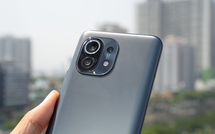 Cận cảnh camera sau của Xiaomi Mi 11