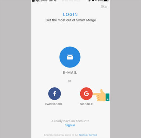 Đăng nhập ứng dụng bằng Gmail hoặc Facebook.