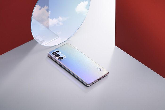 OPPO Reno5 5G ngoại hình y chang 4G