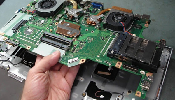 Dấu hiệu nhận biết mainboard có bị hư hỏng hay không