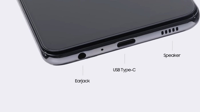 Cạnh đáy được bố trí jack tai nghe 3.5 mm, micro, loa ngoài và cổng sạc USB-C