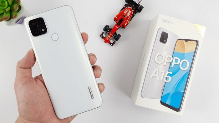 Mặt sau của OPPO A15