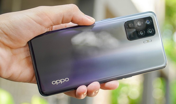 Mặt lưng của Oppo A94.