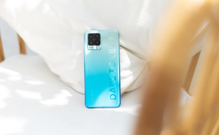 Realme 8 Pro đối thủ nặng ký trong phân khúc tầm trung