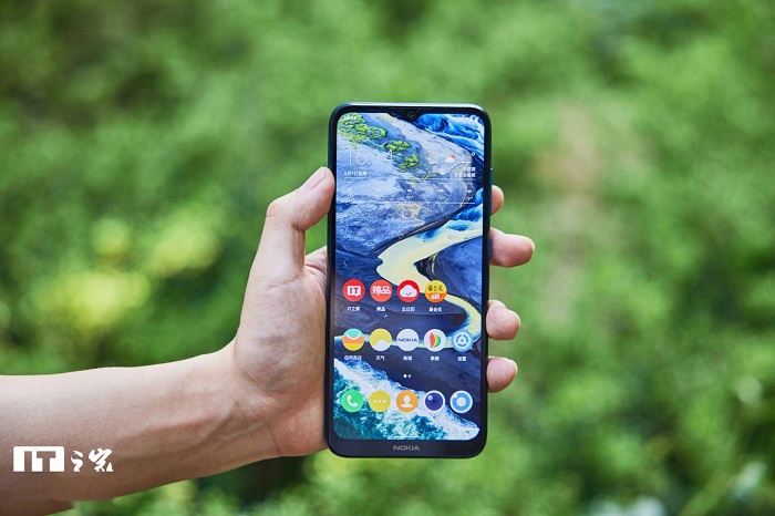 Nokia C20 Plus trong lòng bàn tay