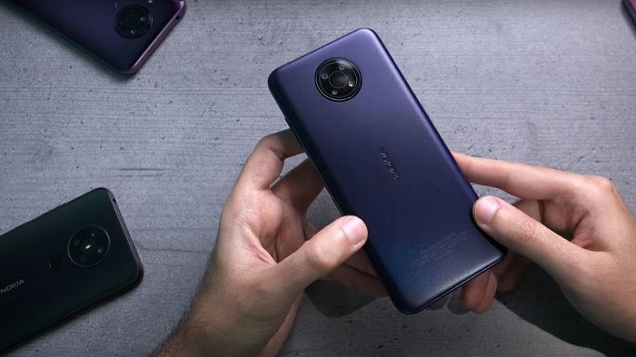 Các góc cạnh của Nokia G10 được vát vong và bo tròn đem đến sự thoải mái cho người dùng