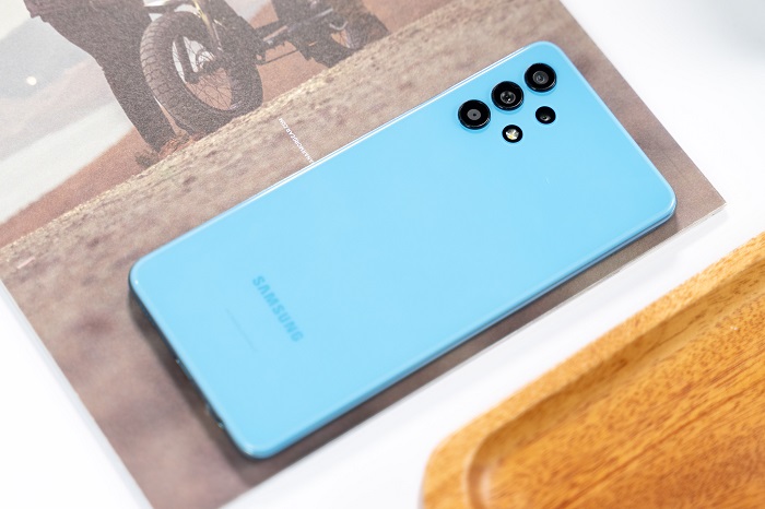 Galaxy A32 4G sở hữu ngoại hình bắt mắt