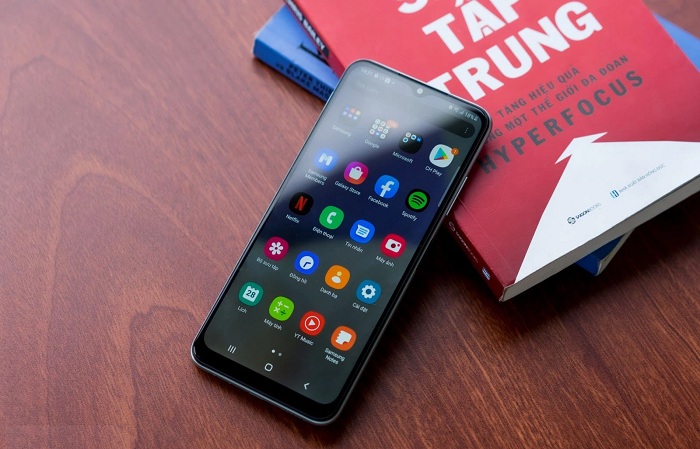 Galaxy A22 5G đi kèm viên pin khủng