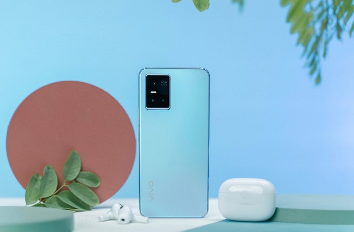 Vivo S10 Pro lên kệ tại thị trường Trung Quốc vào ngày 23/7 với giá 3399 tệ (khoảng 12,1 triệu đồng)