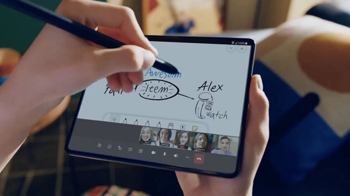 Galaxy Z Fold3 5G hỗ trợ bút S Pen