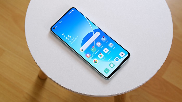 Reno6 5G có tần số quét 90Hz "xịn sò", vượt trội hơn hẳn so với Reno6 Z 5G