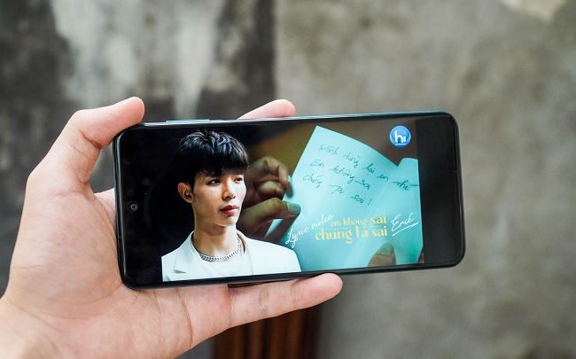 Redmi Note 9 Pro giúp người dùng được đắm chìm trong những khung hình và thước phim vô cùng sắc nét