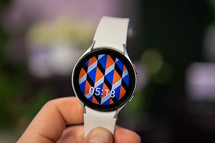 Galaxy Watch4 có pin tương đương Galaxy Watch3