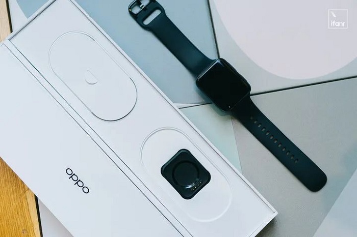 OPPO Watch 2 có thêm một đế trong có thể tháo rời được