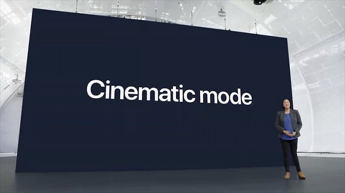 Apple reviews về chính sách tảo phim Cinematic Mode bên trên iPhone 13