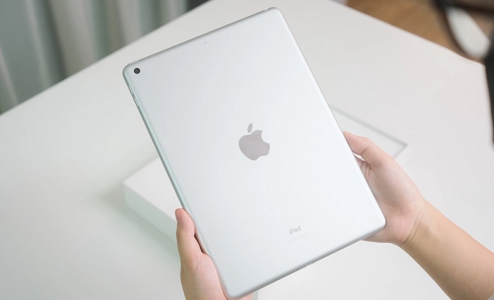 iPad 9 vẫn giữ nguyên kiểu thiết kế đã có từ gần một thập kỷ trước