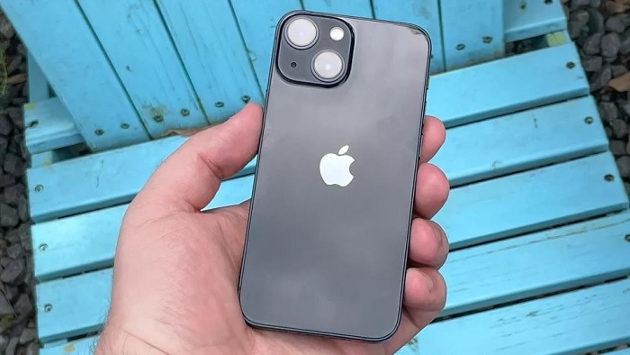 Thiết kế mặt lưng iPhone 13 mini