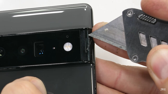 Cụm camera sau được đánh giá rất tốt về độ bền