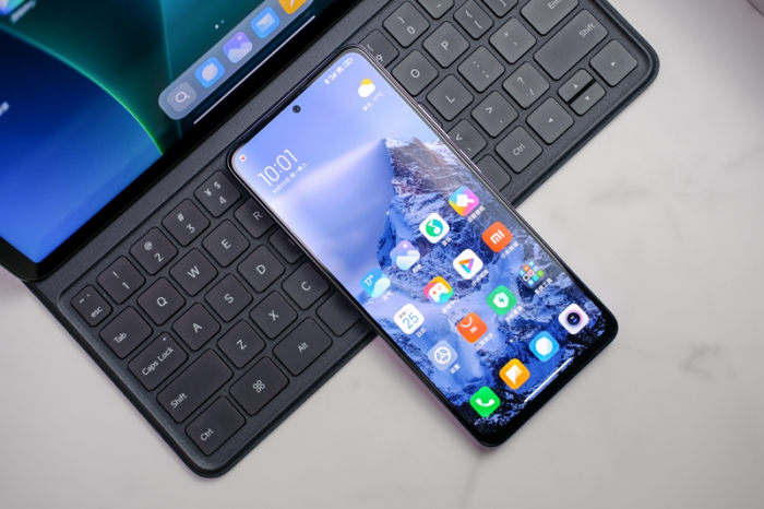 Trên tay Redmi Note 11 Pro+ 5G