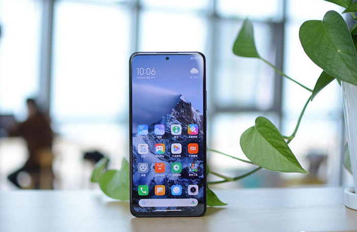 Trên tay Redmi Note 11 Pro+ 5G