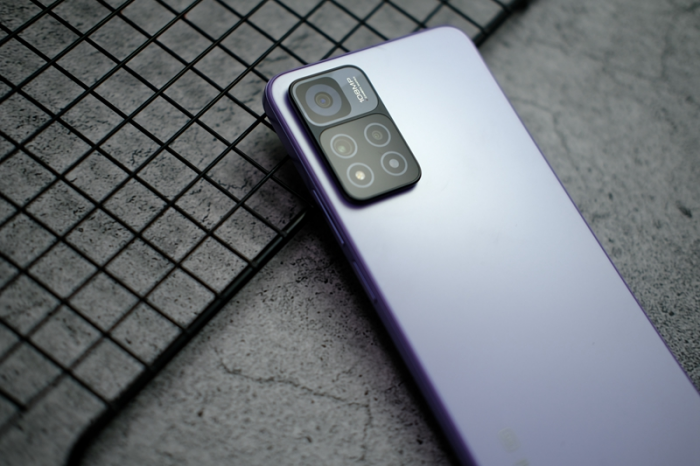 Trên tay Redmi Note 11 Pro+ 5G