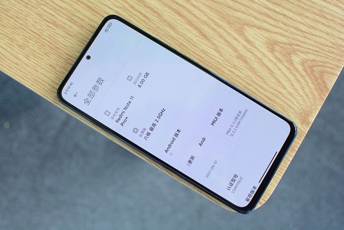 Trên tay Redmi Note 11 Pro+ 5G