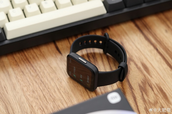 Phím vật lý bên phải Redmi Watch 2