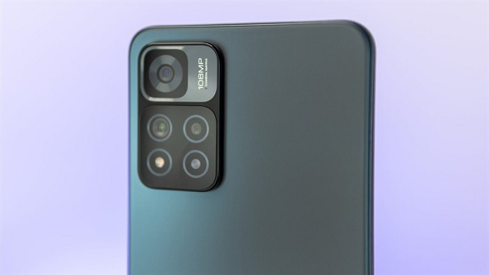 Mặt sau Xiaomi Redmi Note 11 Pro là cụm camera