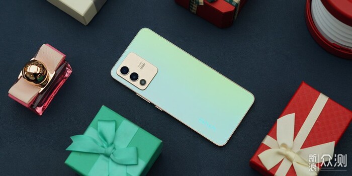 Mặt lưng Vivo S12