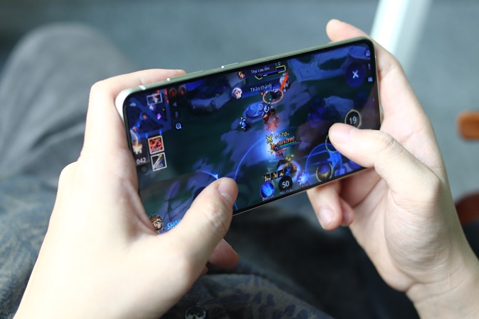 Chơi game trên S21 FE 5G