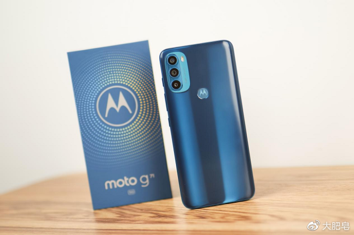 Cận cảnh Moto G71
