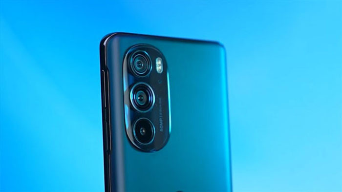 Cụm camera của Motorola Edge X30
