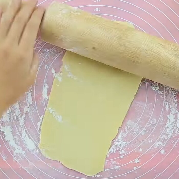 Cán mỏng bột