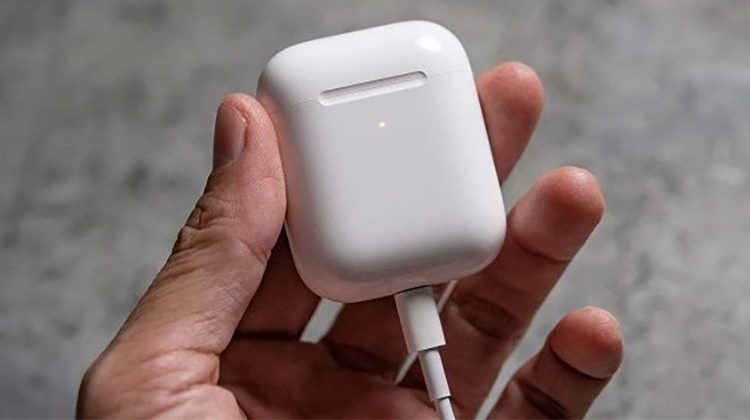 Sự khác biệt giữa các loại hộp sạc pin AirPods và cách sử dụng chúng như thế nào?
